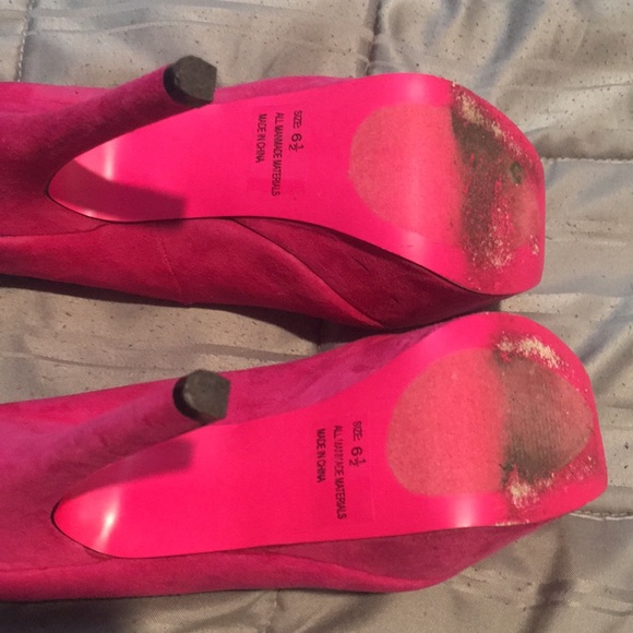 Hot pink Qupid Pumps - Picture 3 of 4
